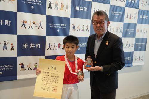 バドミントン杉本選手